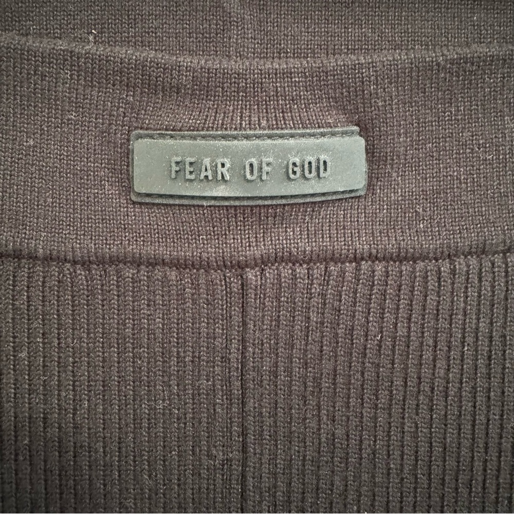 Essentials Fear of God Black Ribbed Biker Shorts - Picture 5 of 8